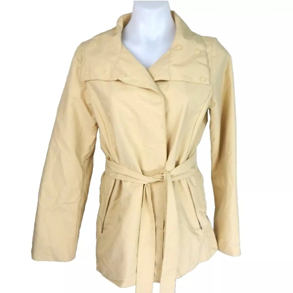 Patagonia Jackets & Blazers - Patagonia Larissa Rain Jacket